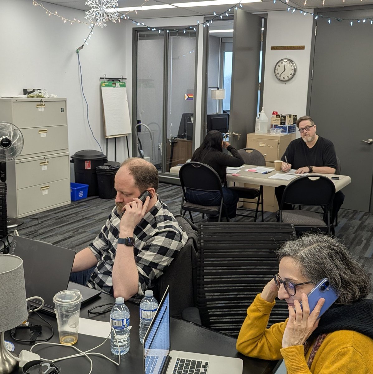 OPSEU560's tweet photo. Attention all Part-Time &amp; Sessional Faculty! 

For today's Phone Day of Action, we are at the Local 560 Office, calling Part-Time and Sessional Faculty to inform them about our mobilization efforts. 

#solidarity https://t.co/2fSlOQid4U