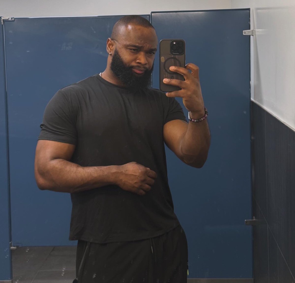 abtblank tweet media