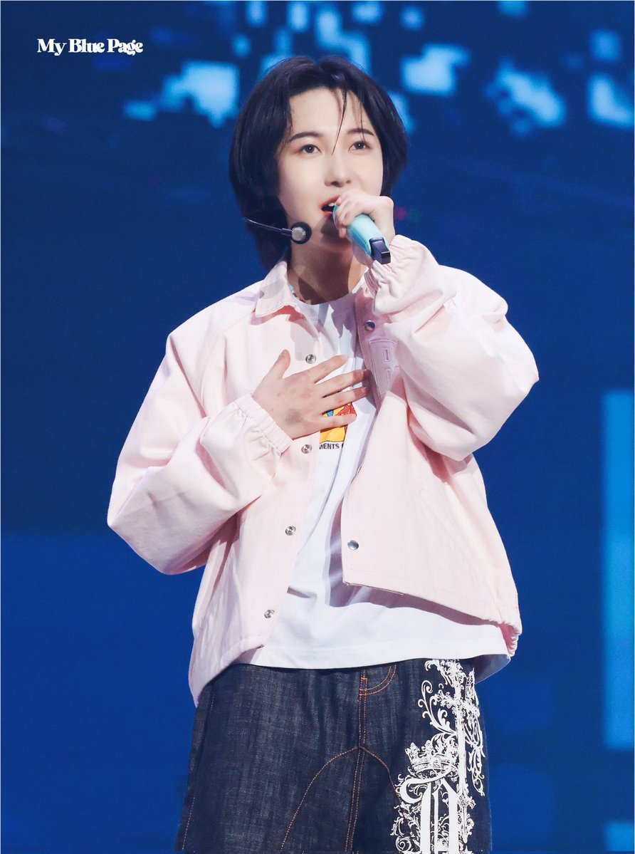 ᴍy ʙʟᴜᴇ ᴩᴀɢᴇ tweet media