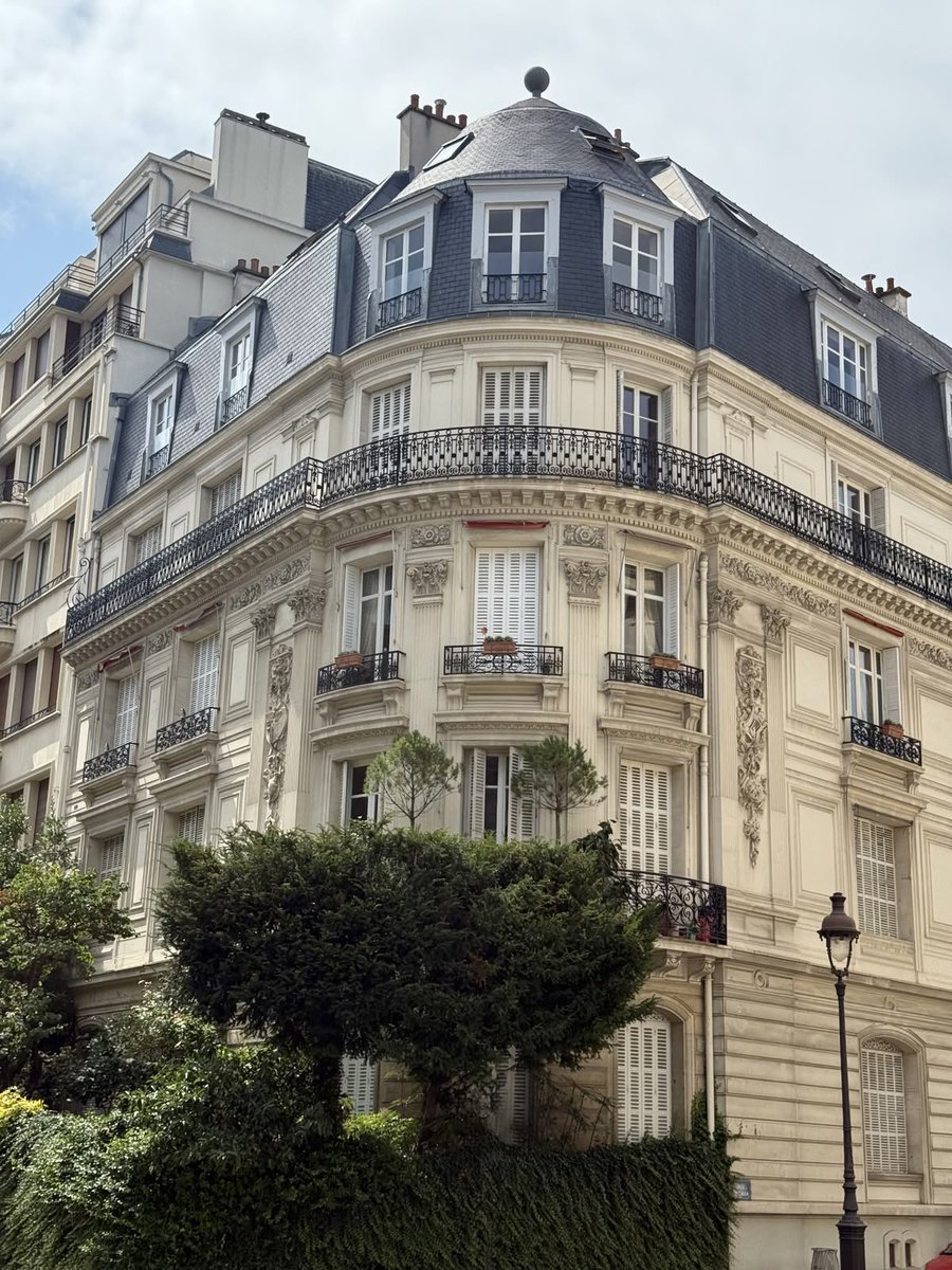 𝙡𝙮𝙣𝙣 tweet media