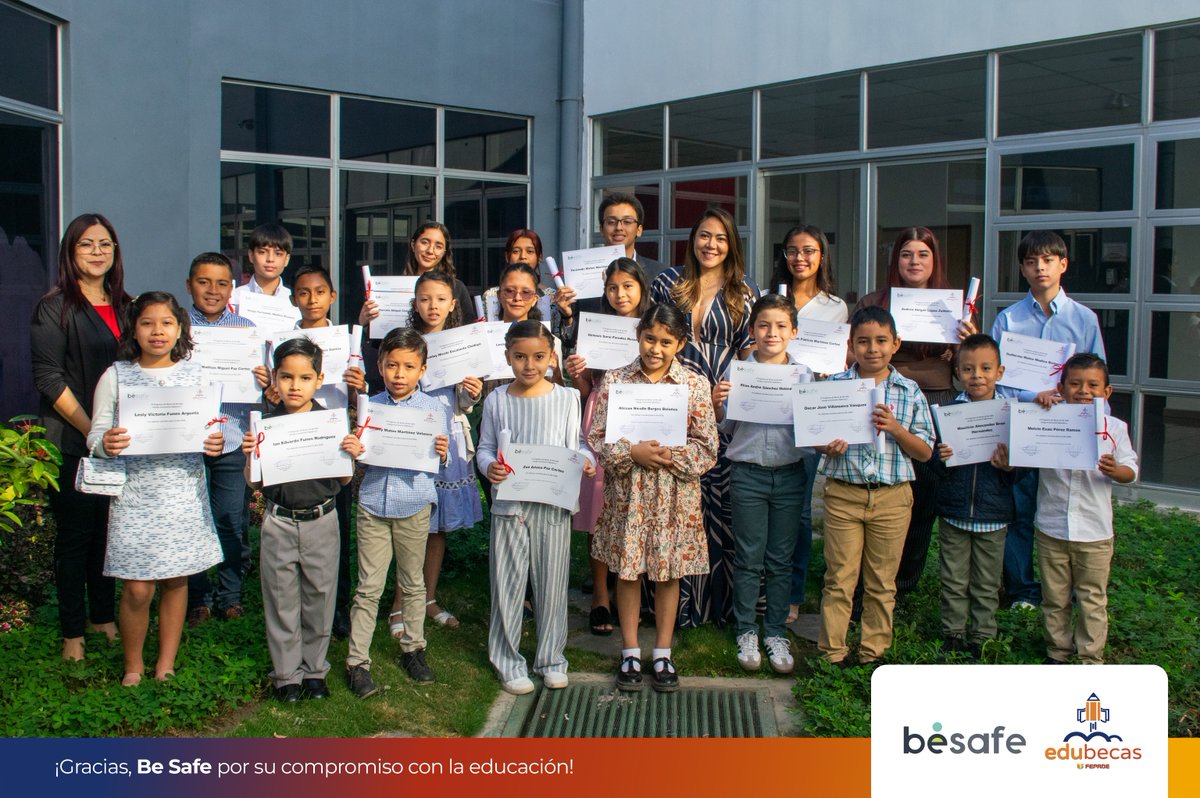 FEPADEsv's tweet photo. Be Safe reafirma su compromiso con 26 becas este año y un total de 65 oportunidades sembradas en educación. Gracias por confiar y ser un aliado clave para la educación. 🙌📚 https://t.co/pfCBYPlDZh