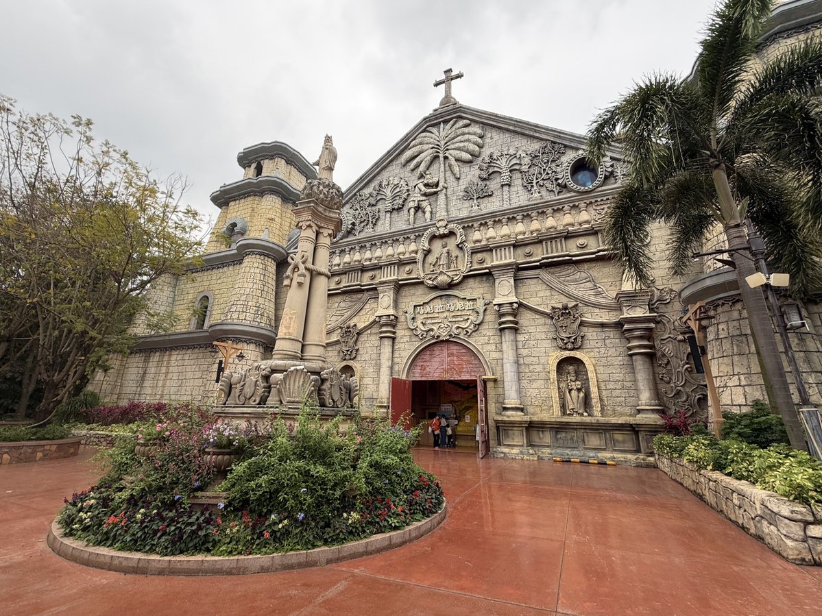 Attractions 360° tweet media