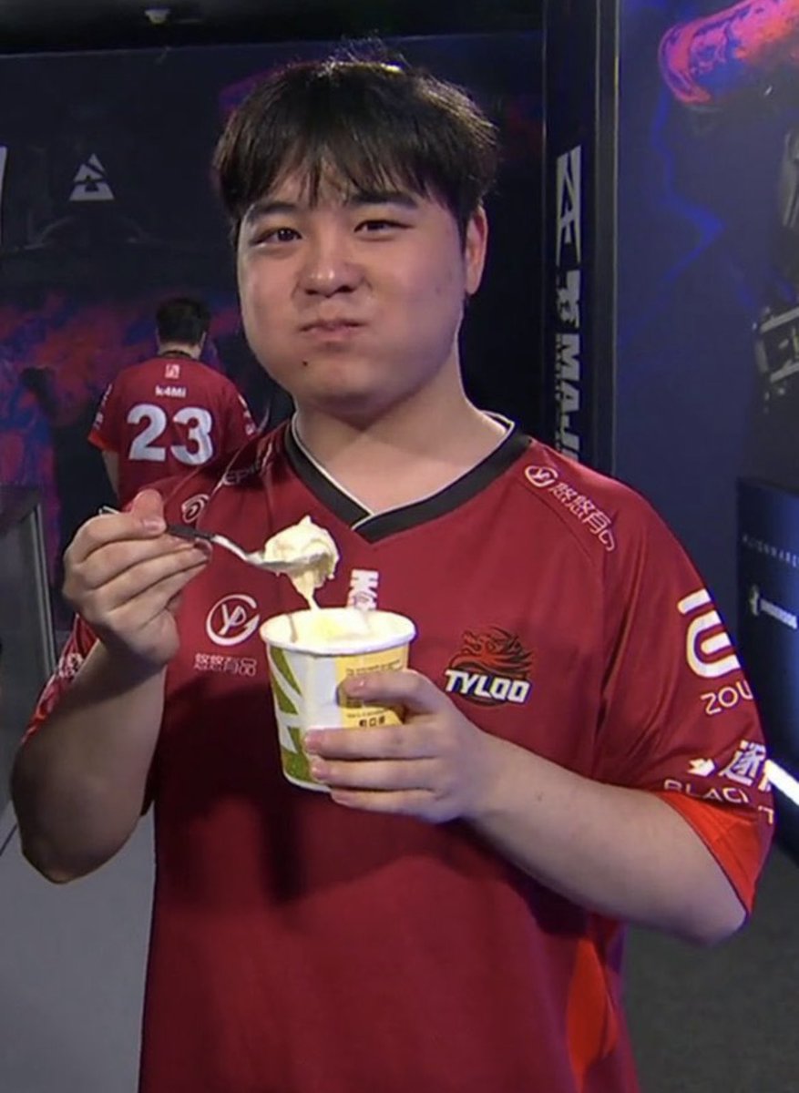 8Bitbanana tweet media