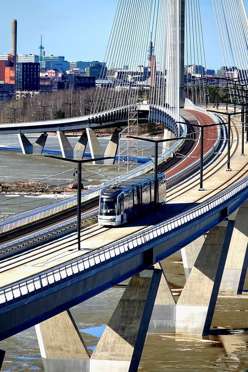asymco's tweet photo. Helsinki is getting a new bridge this spring. The biggest in Finland. No cars allowed. Tram, bikes and walking welcome. #Micromobility https://t.co/DcoVhSVPee