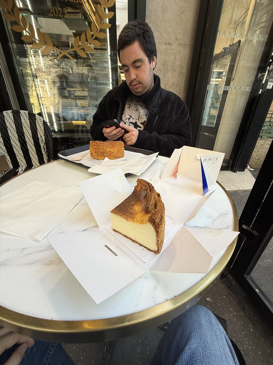 luvumaxx 🪽 tweet media