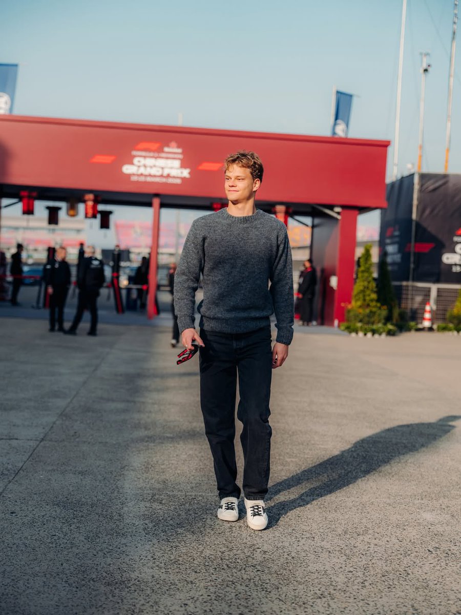 ally ✨ tweet media