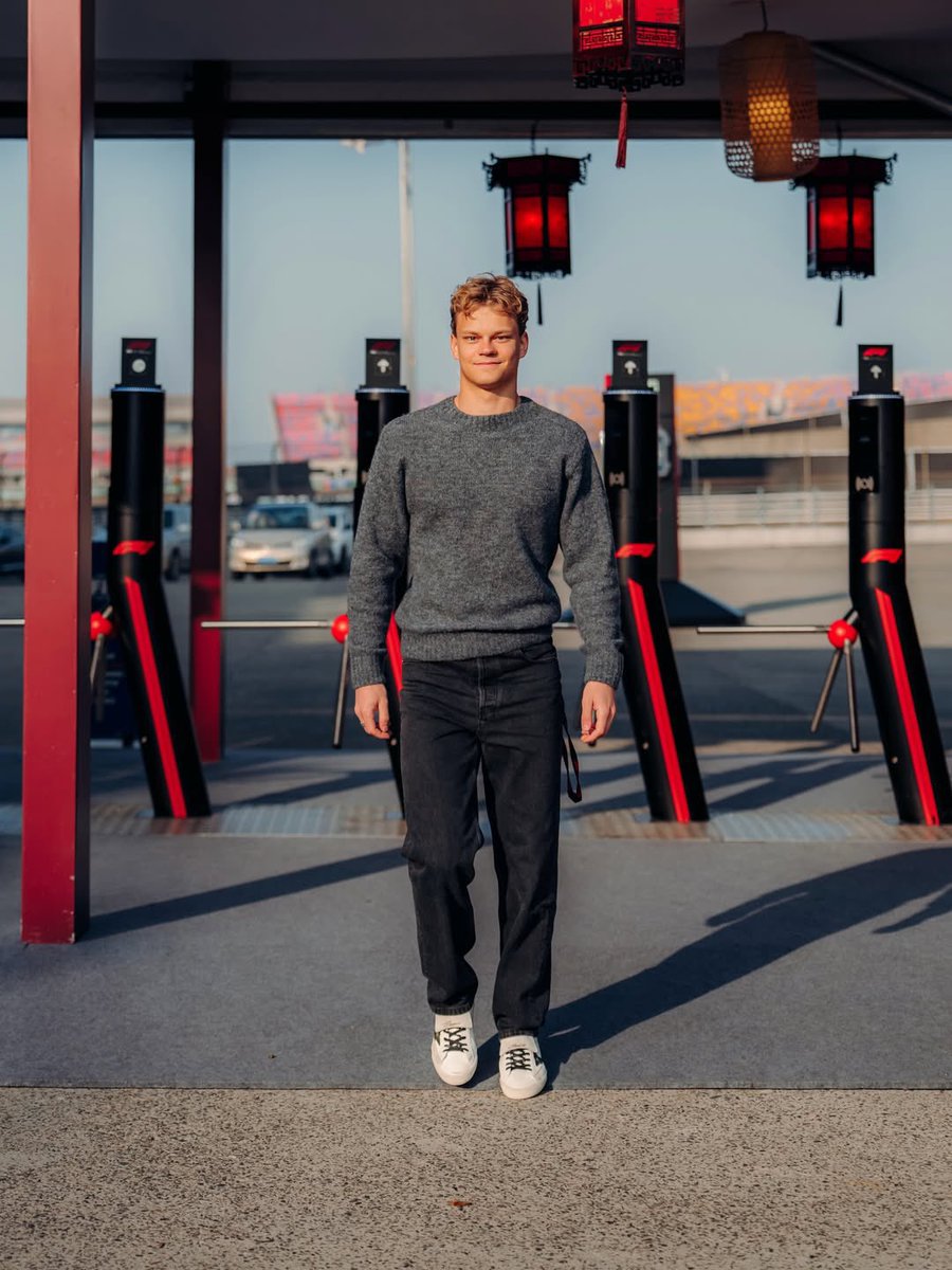 ally ✨ tweet media