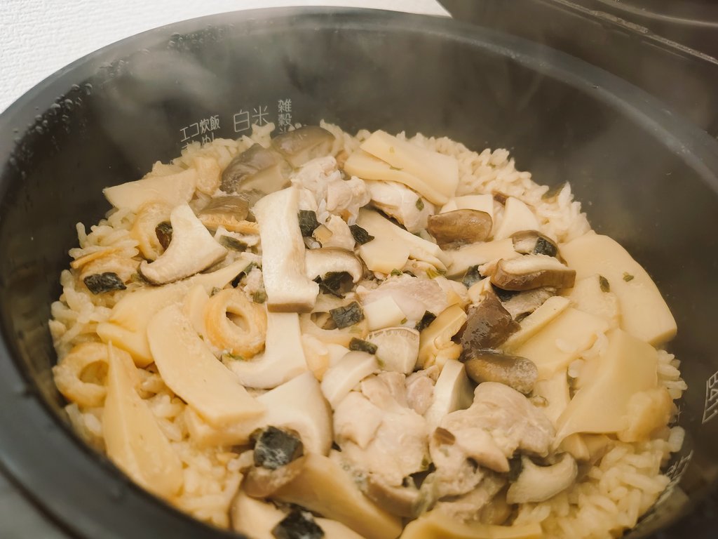 こたつ🎩🚬 tweet media