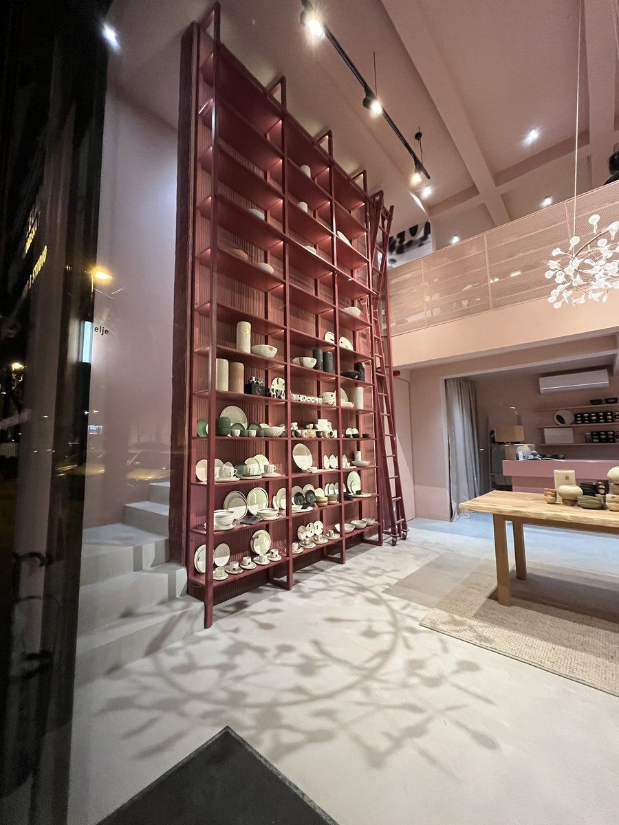 goranpandza's tweet image. Dorćol pottery shop is one of the most beautiful shops in Belgrade🏺✨

#Dorćol #pottery #shop #Belgrade