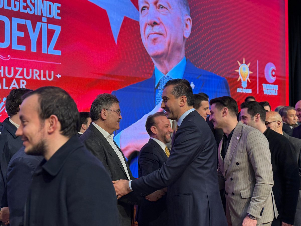 akpartisislitb's tweet photo. Milletin Evinde İl başkanlığımızda gerçekleştirilen Bayramlaşma programına katılım sağladık.

#BirOlmakRuhumuzdaVar

@abdullahozdemir 
@srkplt 
@halimaksu 
@AKPartiSisli 
@akpartiistanbul 
@sinanmericc https://t.co/G2kFzXKDHs