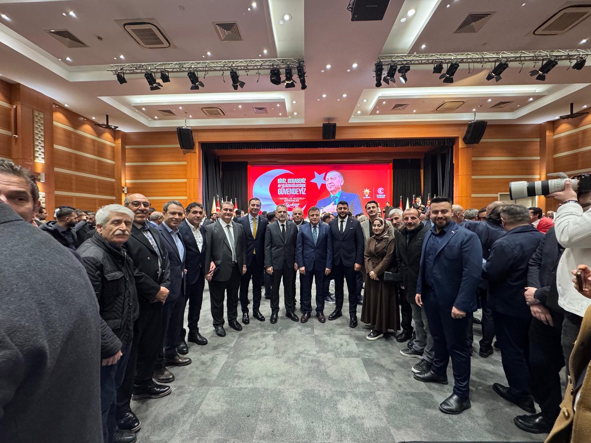 akpartisislitb's tweet photo. Milletin Evinde İl başkanlığımızda gerçekleştirilen Bayramlaşma programına katılım sağladık.

#BirOlmakRuhumuzdaVar

@abdullahozdemir 
@srkplt 
@halimaksu 
@AKPartiSisli 
@akpartiistanbul 
@sinanmericc https://t.co/G2kFzXKDHs