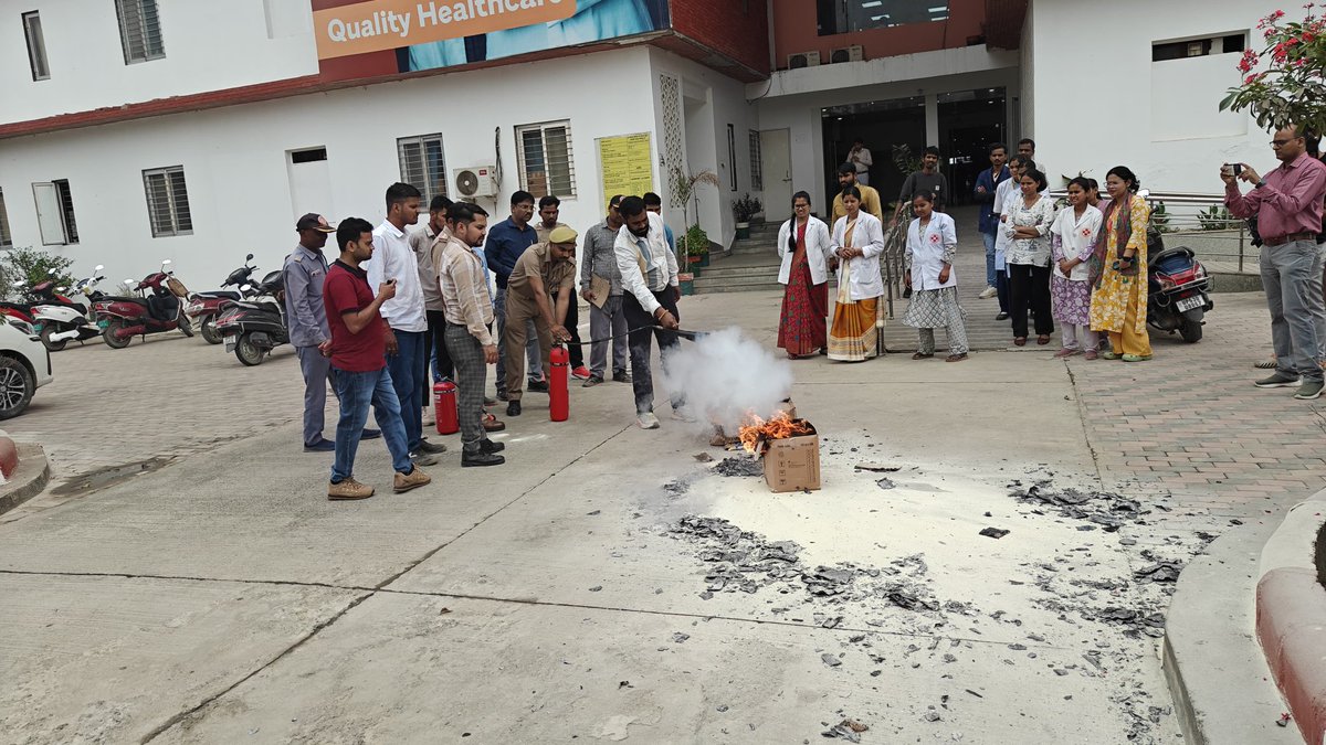 Gorakhpur Fire and emergency service tweet media