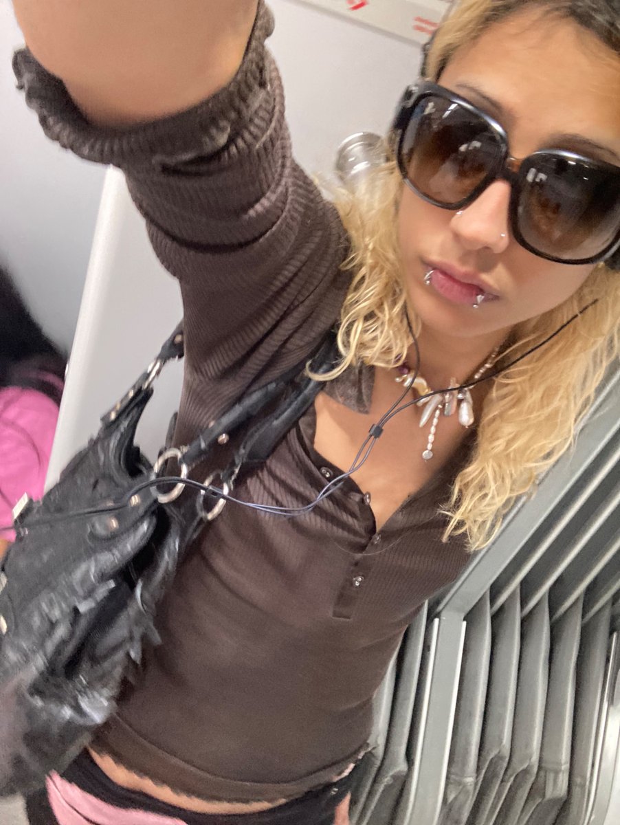 𝓒𝓾𝓽𝓲𝓮 tweet media