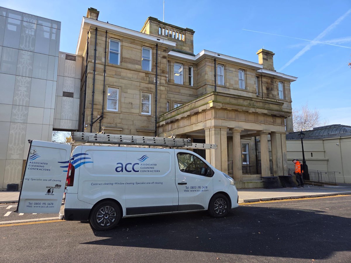 ACCBolton's tweet photo. The team have been getting Buile Hill Mansion ready to open to the public very soon! 
It's such a beautiful building and has had a full refurbishment. 
We're proud to have the window cleaning contract here for Salford Council  ✨ 

#windowcleaning #contractcleaning https://t.co/nsYyjxUfbs