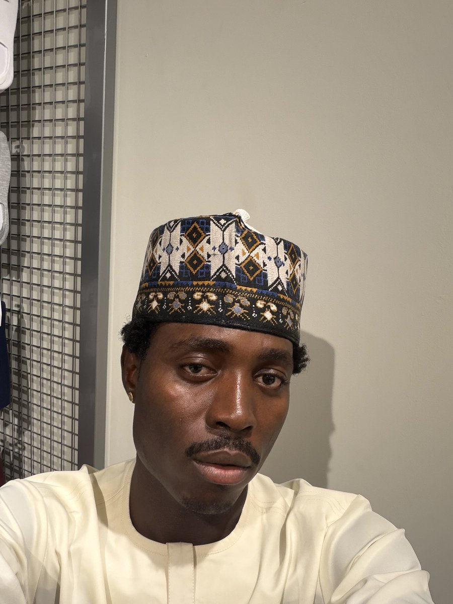 Cleverly 💐 tweet media