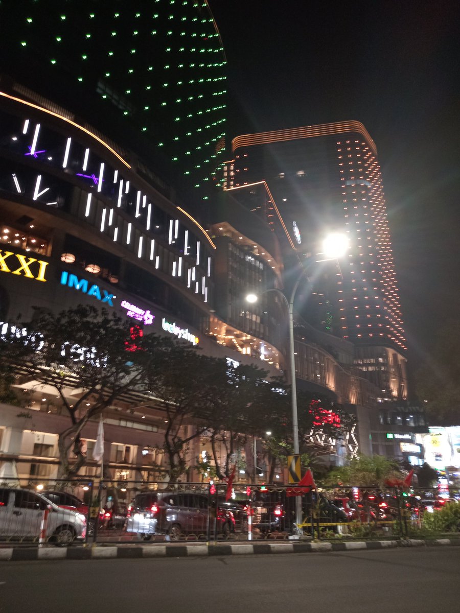 entahlah tweet media