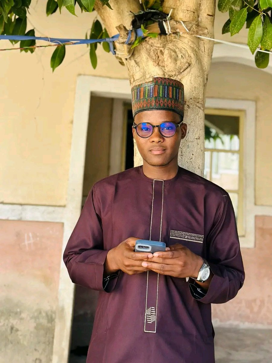 thwonderspeaker's tweet photo. May the magic of this Eid bring lots of happiness into your life.

Wishing you a joyful and blessed Eid-ul-Fitr, and May Allah's blessings be upon you and your loved ones.

Barka da Sallah https://t.co/JudEDG24Kq