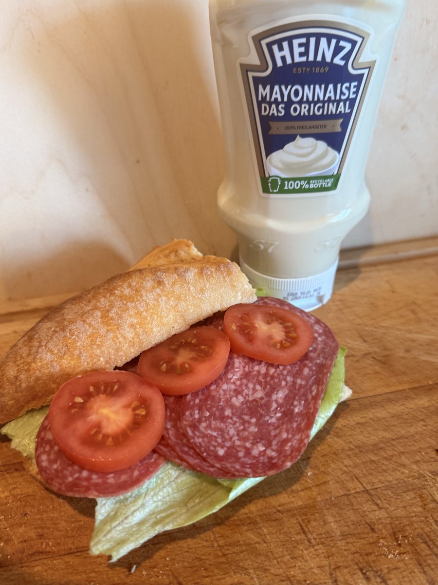 ButzeButze's tweet photo. Ohne Mayo ohne mich … #HeinzMayoDE #HeinzMayo #HeinzMayoÜberlecker #Heinz  @heinz_deutschland   #butzetestet #weilsspassmacht #buzzador https://t.co/V4uJuaHpHS