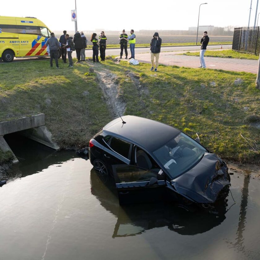 Ravage bij aanrijding Circulair Avenue: één gewonde