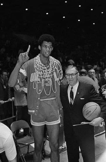 DR. HAWK⚕️ tweet media