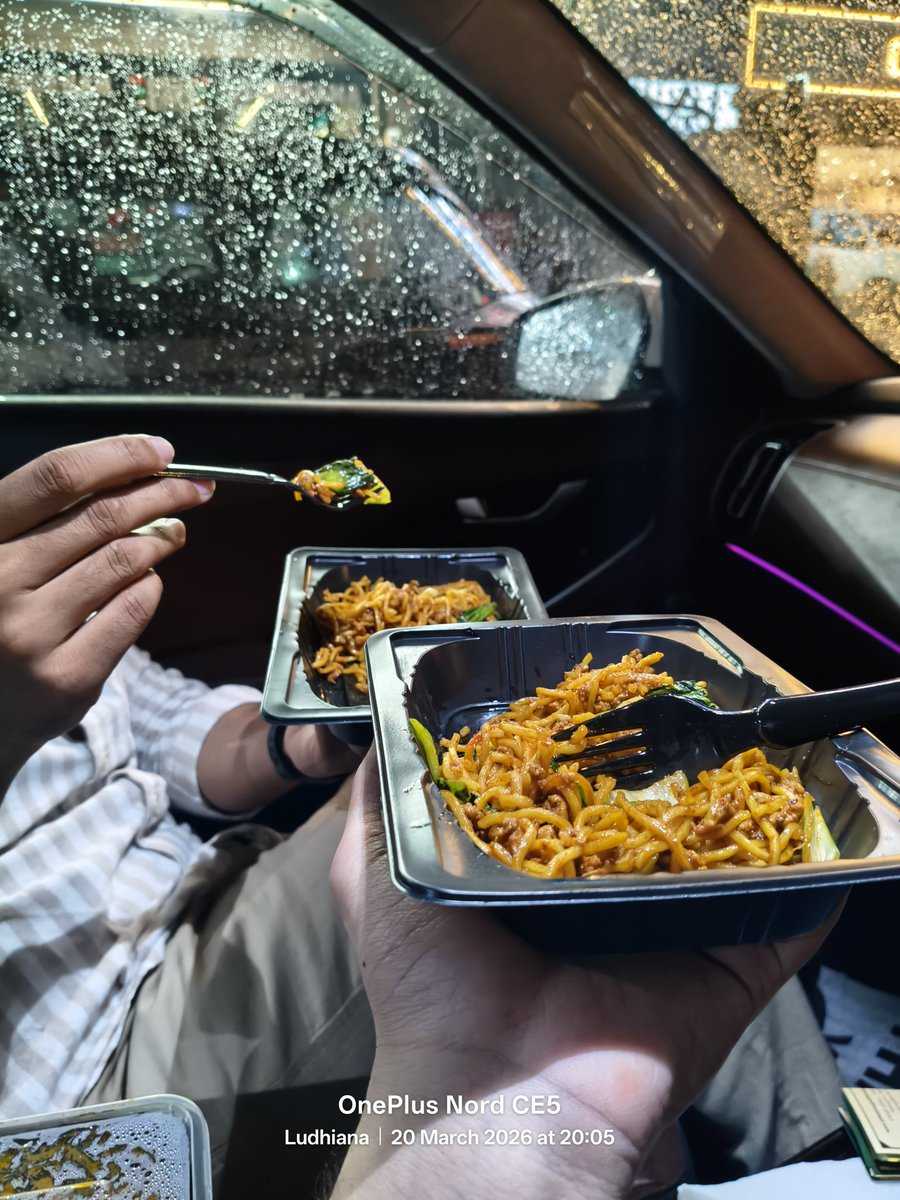 Avneet ★ tweet media