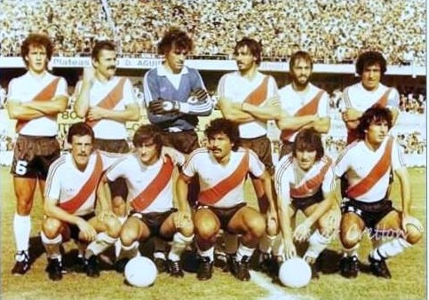 FormacionesCarp's tweet photo. @GermanBalcarce @elgraficoweb La formación ese partido. https://t.co/X61Iv3NFcM