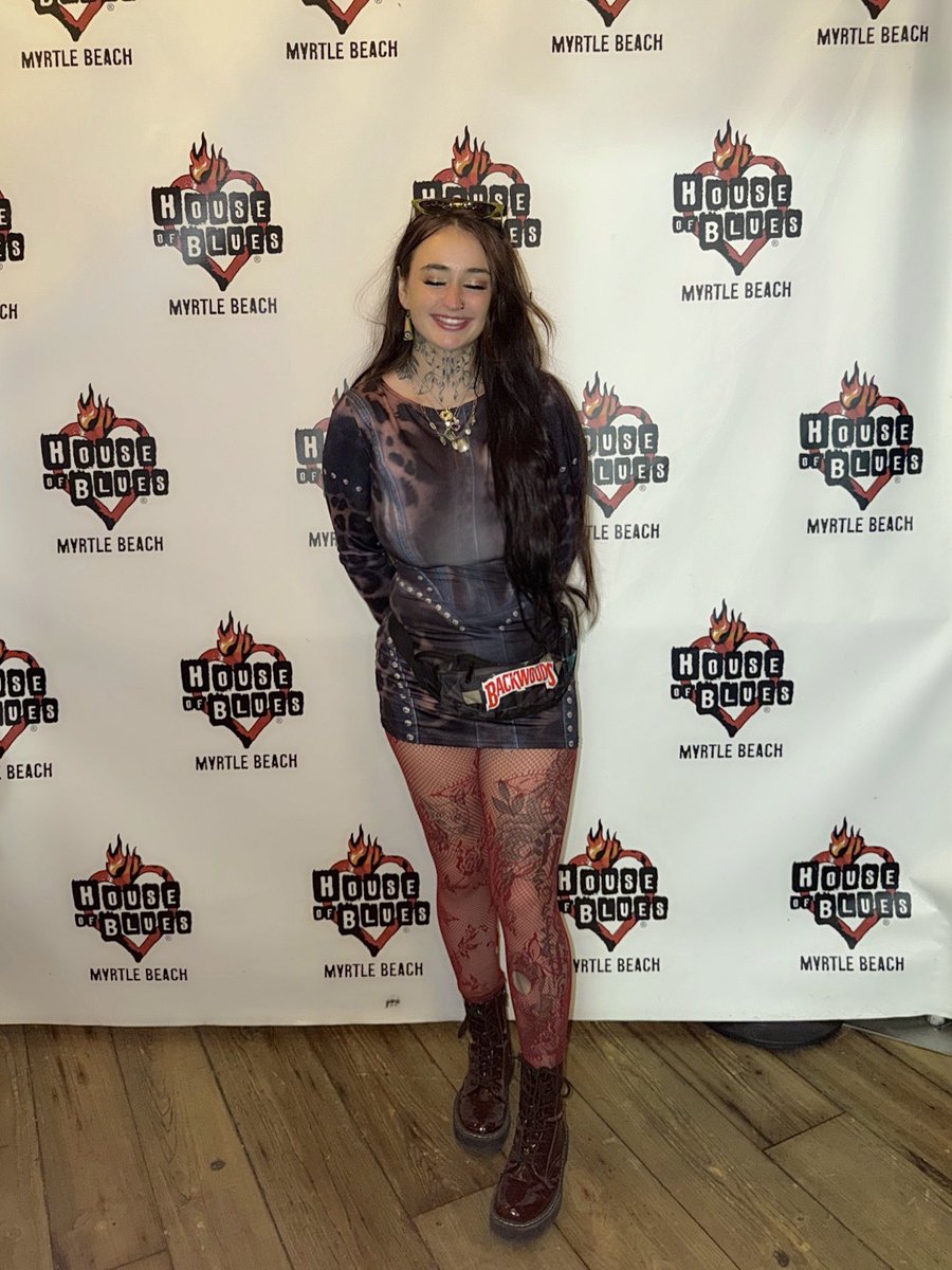 ʕ⁎̯͡⁎ʔ tweet media