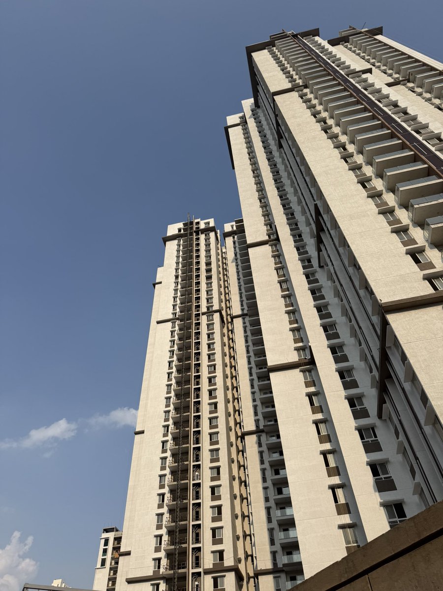 HydUrbanRealty's tweet photo. Ramky One Odyssey – Luxury Homes at Kokapet 

Reach us on
8977367700

Ready to move by July 2026 

✅ Prime Location: Kokapet, near Financial District & ORR exits
✅ Spacious 3, 3.5 & 4.5 BHK Homes with Biophilic Design
✅ 50,000 sq. ft. Clubhouse with Premium Amenities

Hyderabad Real Estate Excellence