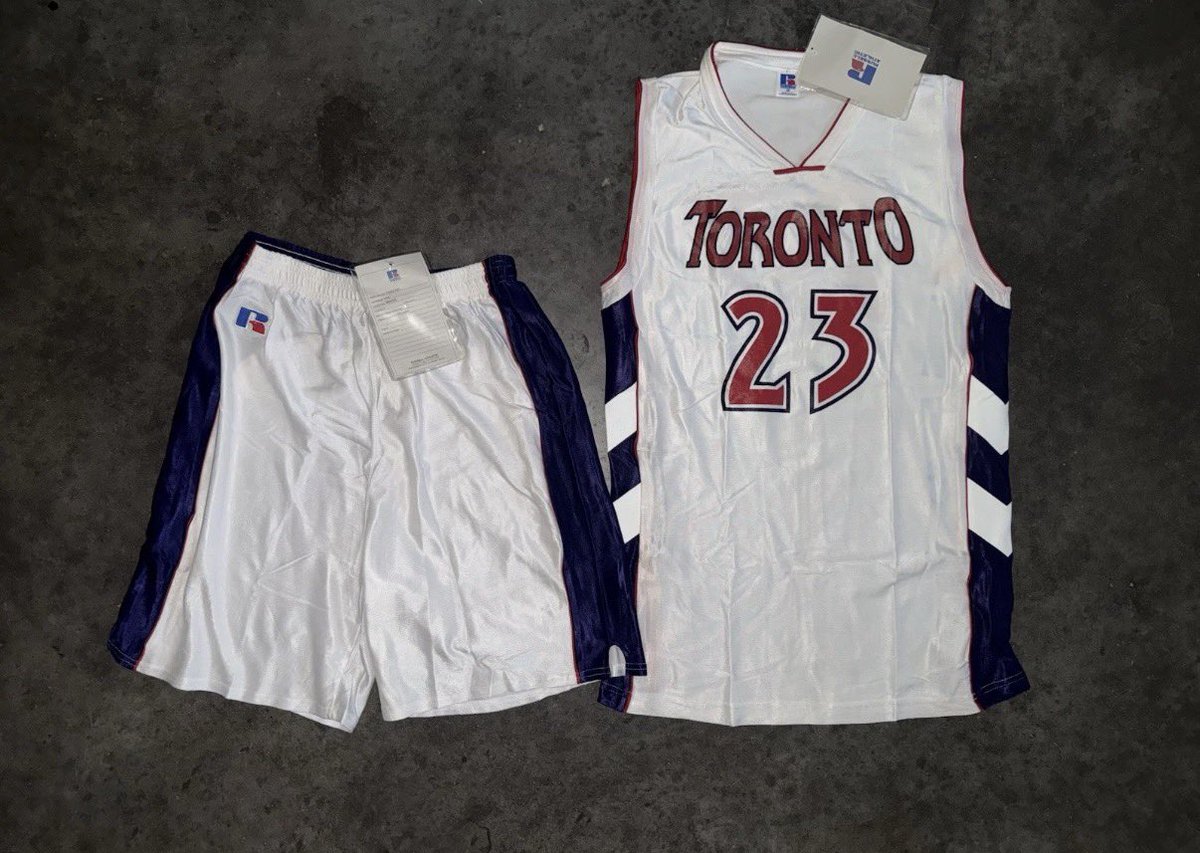 HoopGrids.com tweet media