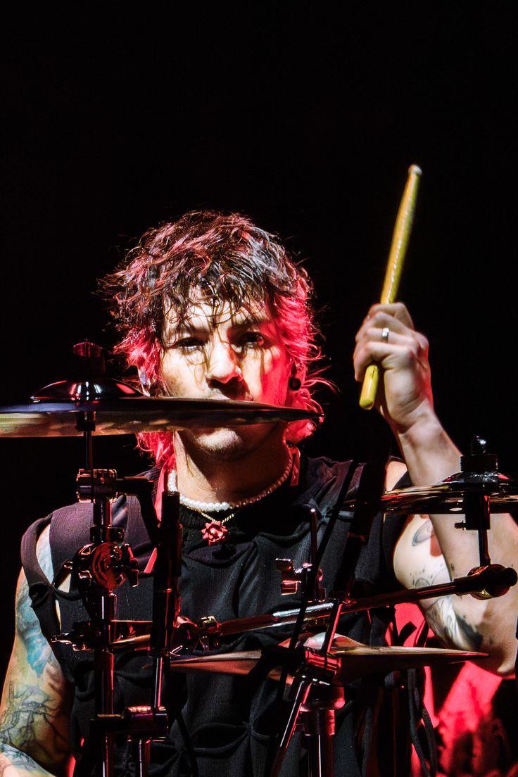 darcy ͙͘͡★ #shakyknees26 tweet media