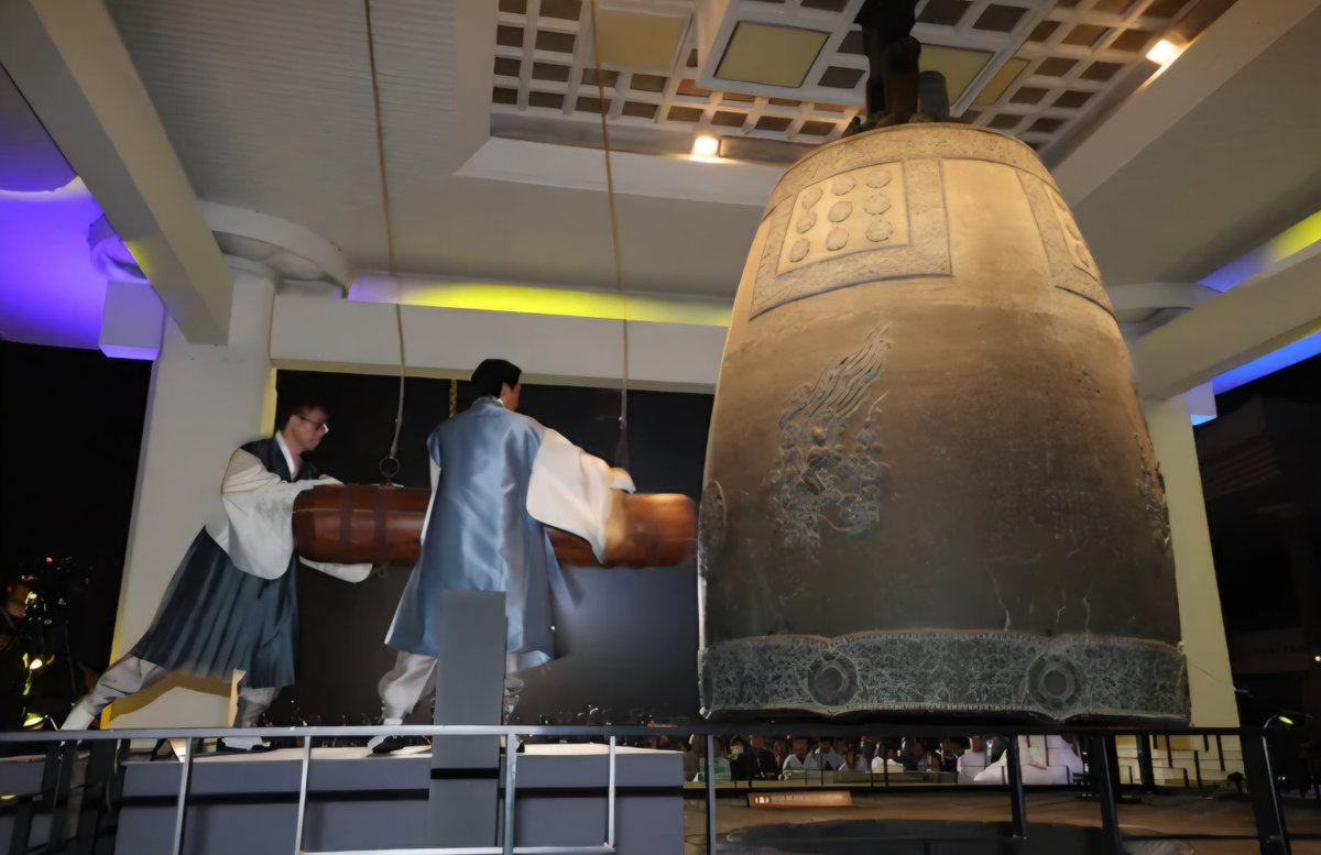 NPOMV | Zine tweet media