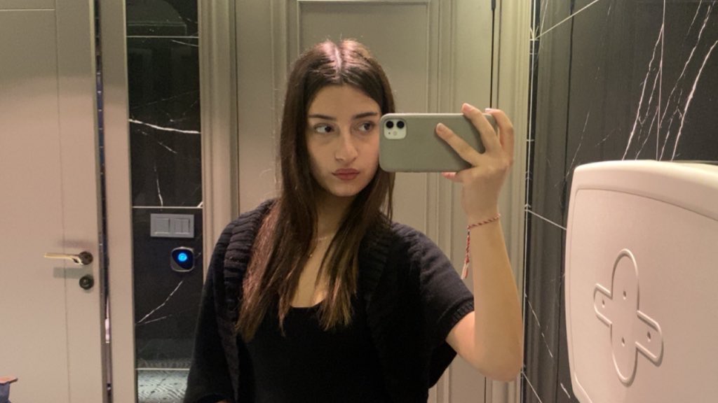 mina ୨ৎ tweet media