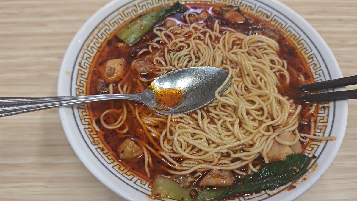 JimJames6688's tweet photo. 生活啊 美滋滋 哈哈哈 科研压力几乎没有 现在玩玩龙虾🦞 用用codex 学学新知识 美滋滋 生活本该如此! https://t.co/A9Bm1952O3