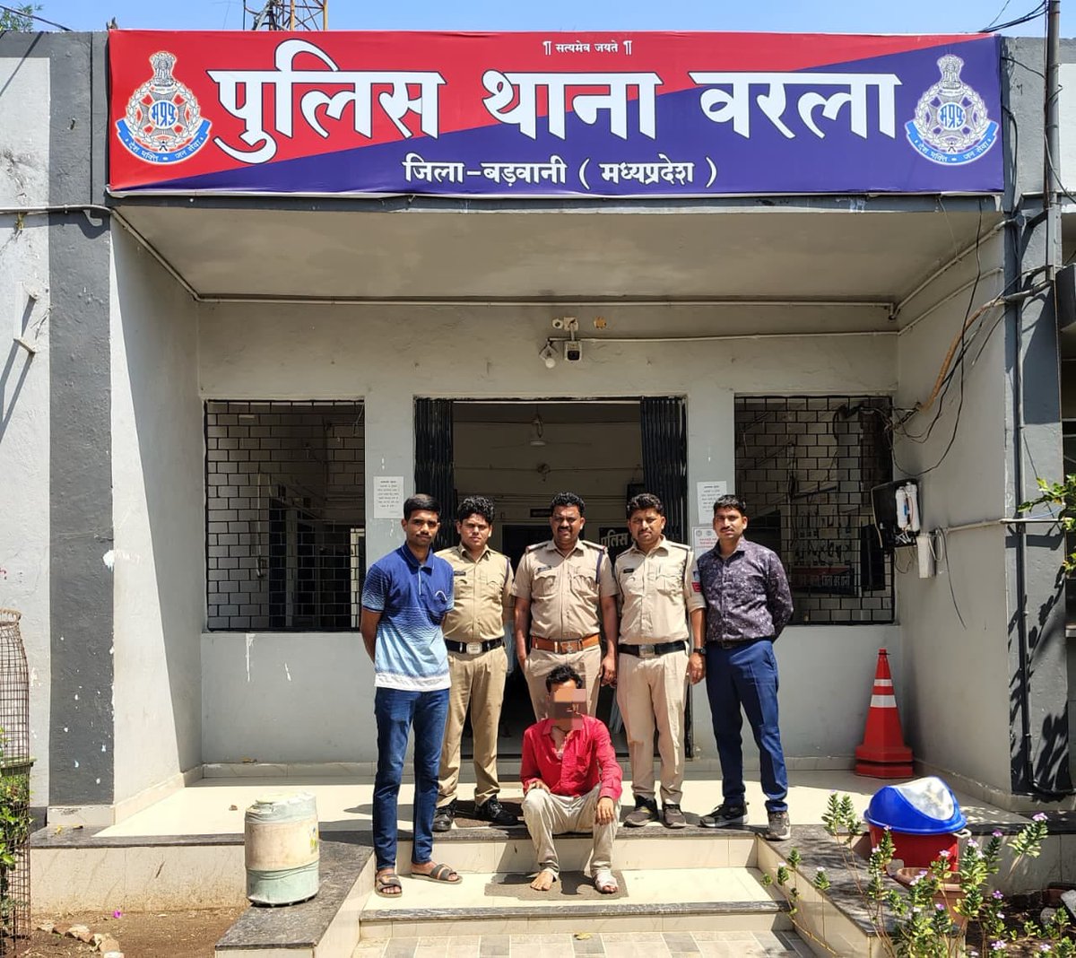 SP Barwani tweet media