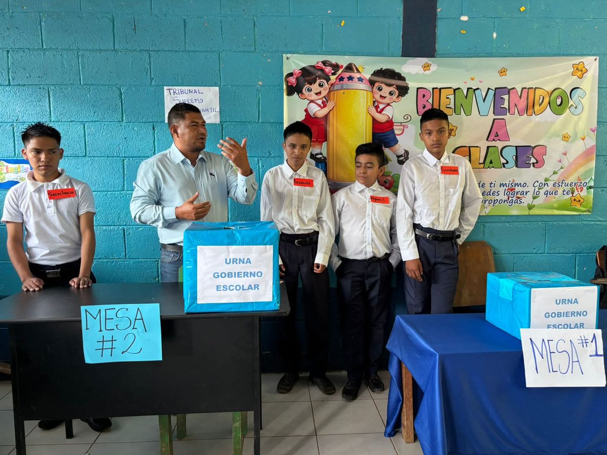 regionmasgt's tweet image. #MasNoticias 🗳️ | La conformación del Gobierno escolar se realizó a través del voto, con el objetivo de fomentar la participación democrática en los niños. 

Más información ⤵️
regionmas.com/blog/post/desa…