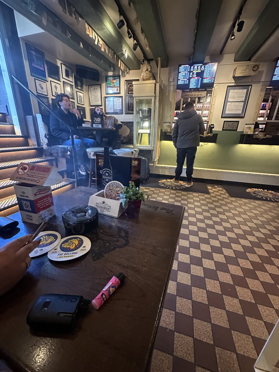 lewis🥷 tweet media