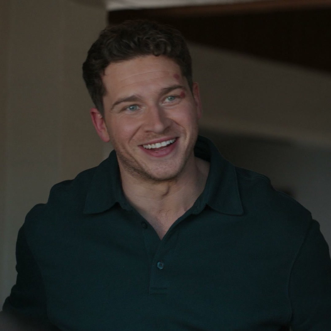 bea loves buck 🌸 tweet media