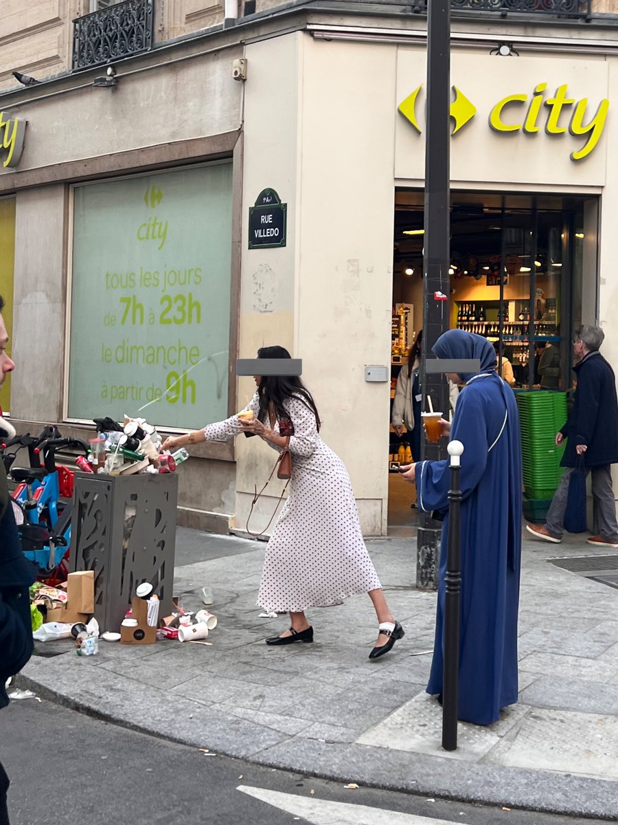 OliverTweete 🦊 tweet media