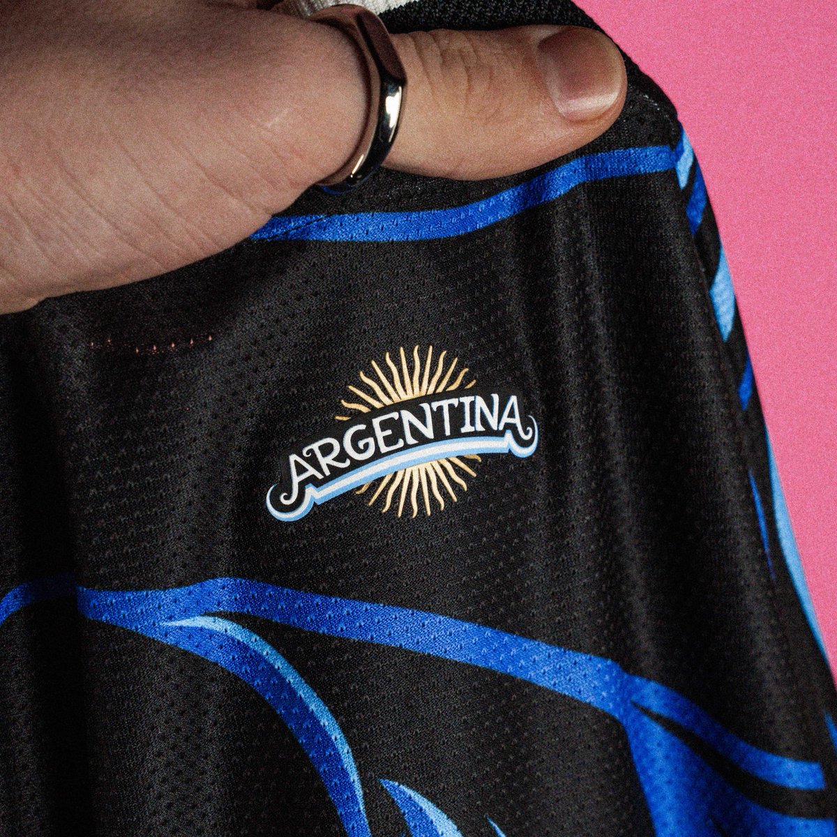 FourFourTwo tweet media