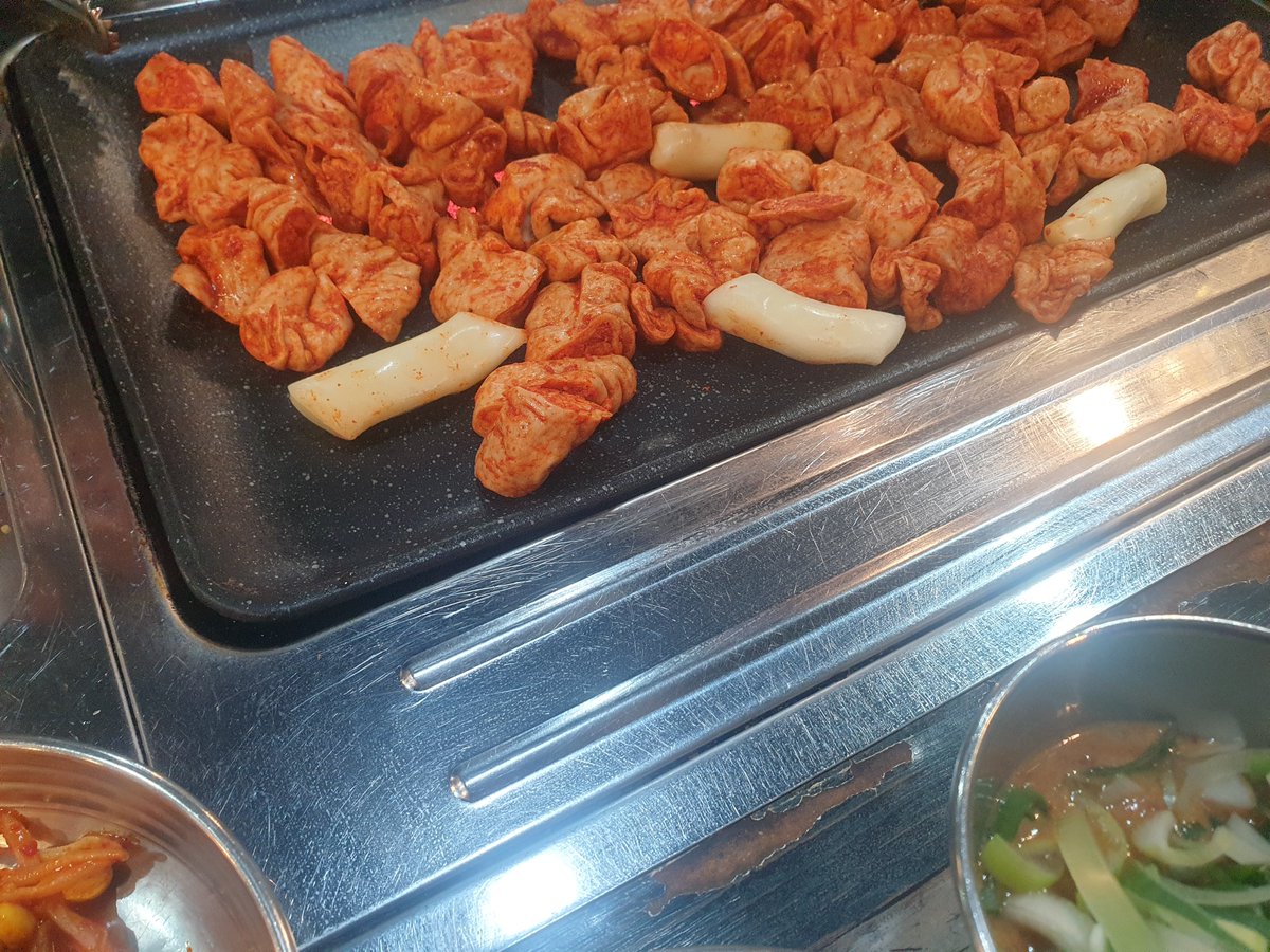 BoAFanYZ tweet media