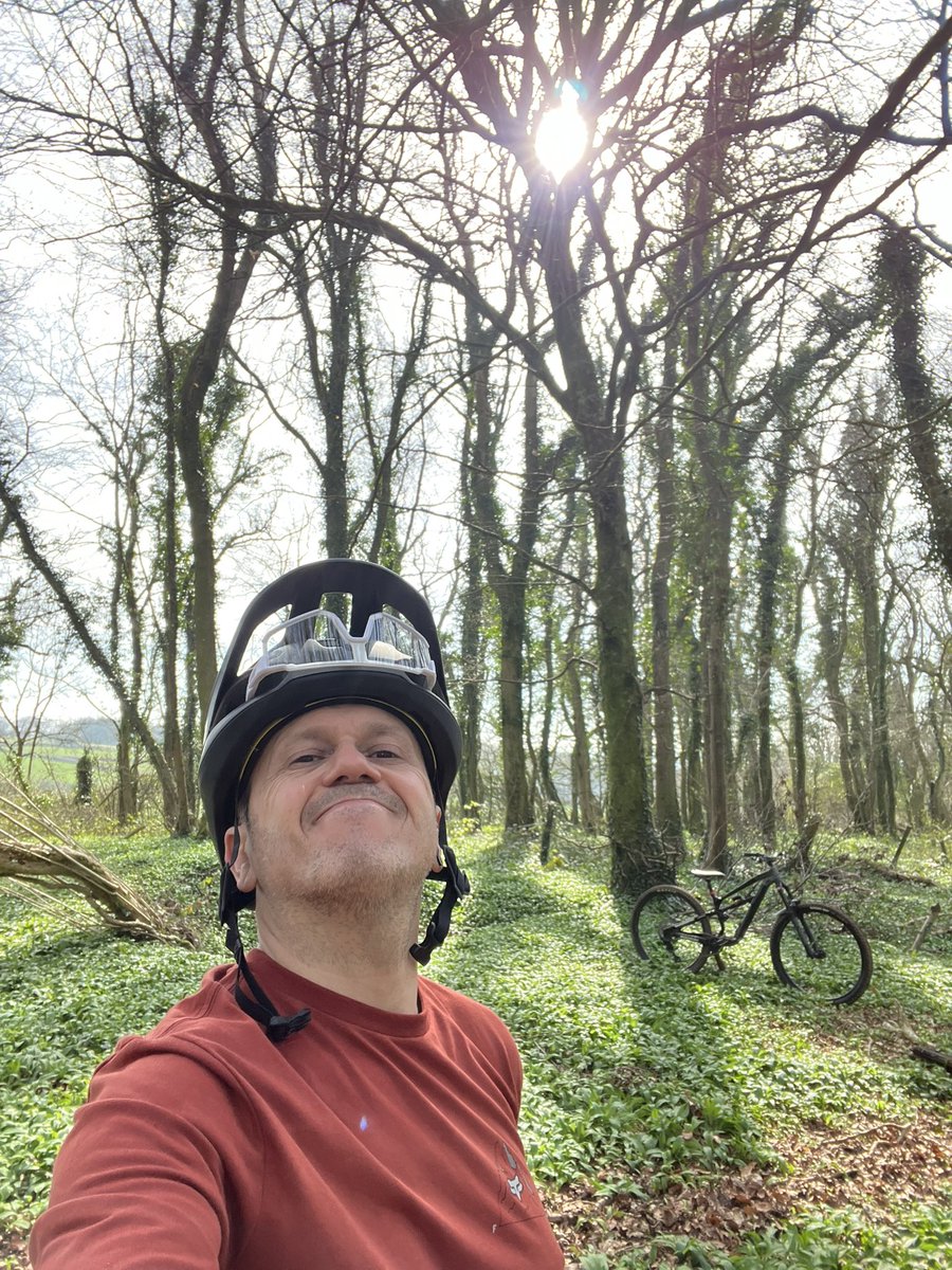 Julian Jones tweet media