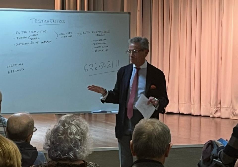 Colegio Notarial de Madrid tweet media