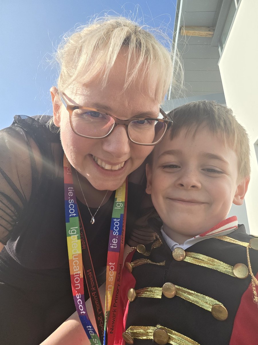 Mrs LowP1b tweet media