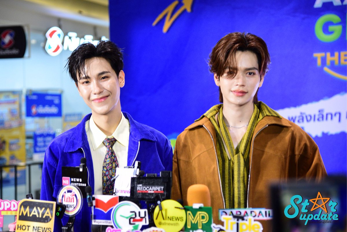 webstarupdate's tweet photo. [CLIP] “จูเนียร์-มาร์ค“ ชอบซีนดราม่า ชวนลุ้นจะตามง้อสำเร็จไหม #LOLFANFEST ได้เจอสีสันใหม่ๆจากคู่เราแน่ พร้อมให้กำลังใจ “ฟอส-บุ๊ค” ซ้อมแฟนคอน >> https://t.co/FfLHWWN54y

AXTRAGREEN JUNIORMARK
#CPAXTRAxJuniorMark
#JuniorMark
#AXTRAGreenTheNextGen https://t.co/P7SY4UjKRU