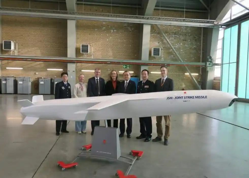 Revista Força Aérea tweet media