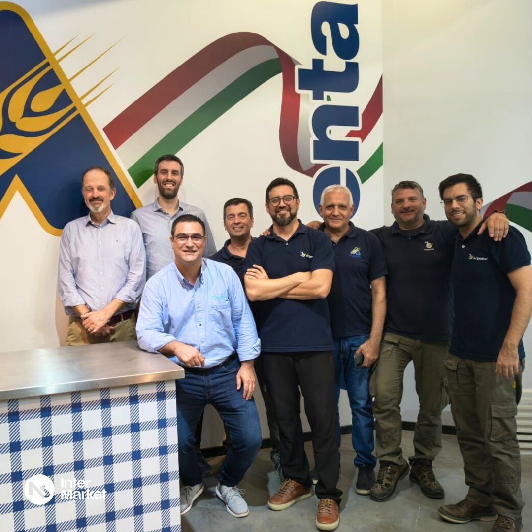 NSInterMarket's tweet photo. Destacamos el trabajo de capacitaciones en abatimiento y ultracongelación que se ha llevado con socios de la región de parte #Tecnomac con #Argental 

José Quintana, Gerente de Ventas para Sudamérica, ha estado brindando apoyo a Alberto Cardin y Chef Angelo Bosco en estas capacitaciones cruciales para la solidificación de relaciones y crecimiento en la región.

En NS InterMarket reiteramos nuestro compromiso con la región de Latinoamérica y el Caribe a través de apoyo presencial.

#DescubreNSI #B2B #Horeca #LATAM #Latinoamerica #Caribbean #Foodservice