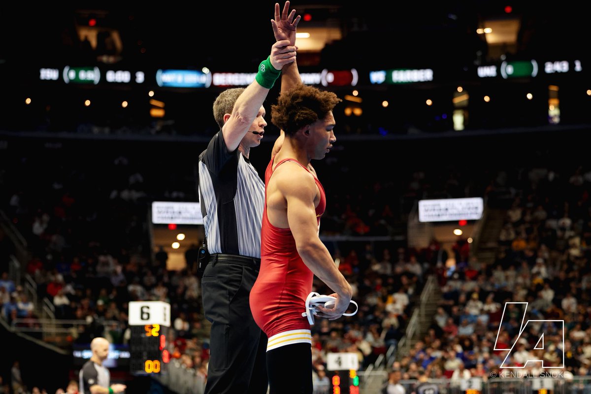 Garrett Grice advances in the consolations! He’ll have Jacob Van Dee next match 🔥

📸 Kendall Snoke