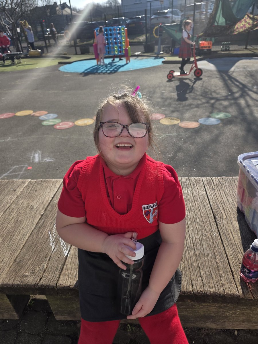 Mrs LowP1b tweet media