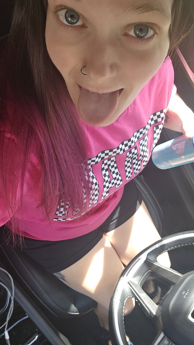 PintSizedMomma tweet media