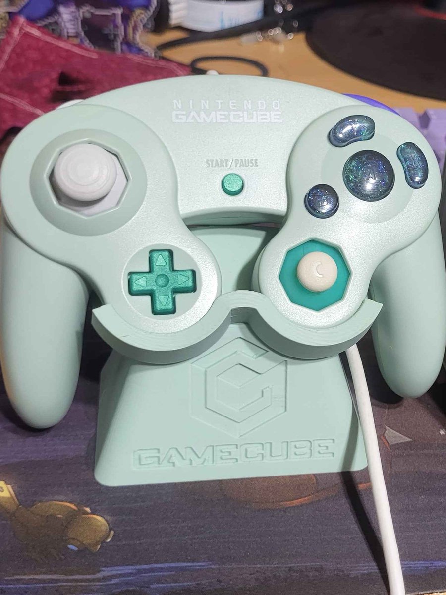 MMG | Seven tweet media